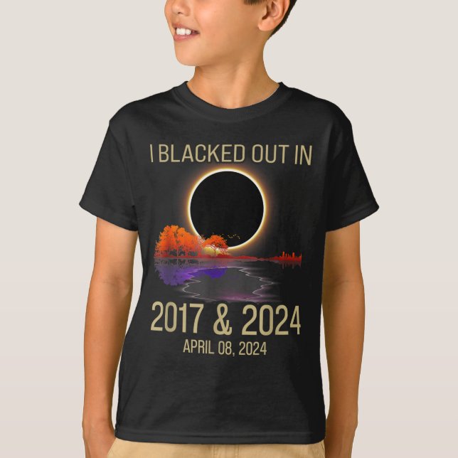 Funny Shirt Blacked Out 2017 Total Solar (Front)