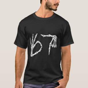 Funny Six Seven 6 7 Meme 67 Skeleton Hand Hallowee T-Shirt