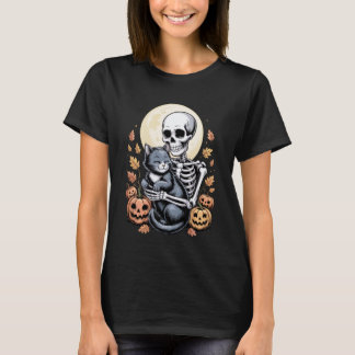 Funny Skeleton Hugging Cat Spooky Halloween Cat Lo T-Shirt