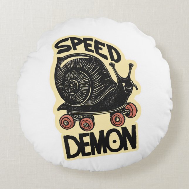 Funny Snail on Skateboard – Speed Demon Round Cushion (Front)