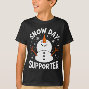 Funny Snow Day Supporter Snowflake Christmas Winte T-Shirt