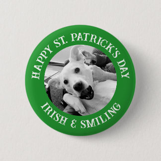 Funny St. Patrick's Day Irish and Smiling Dog 6 Cm Round Badge