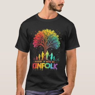Funny Summer Family Reunion Kickin with Kinfolk T-Shirt