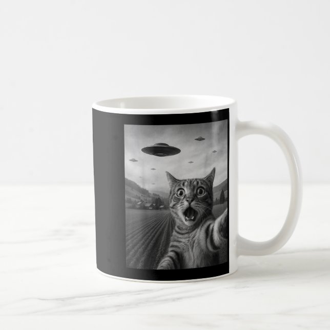 Funny Surprised Ed Cat Selfie With Alien Ufo Cat U Coffee Mug (Right)
