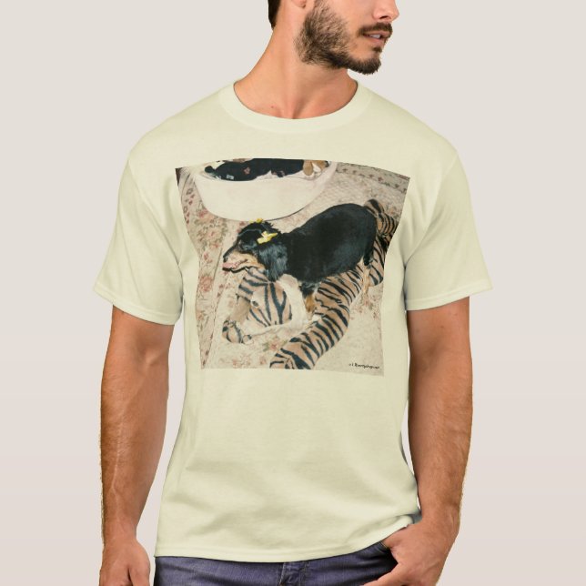FUNNY T-SHIRTS - PETS - DOGS - CUTE TINY DOGS (Front)