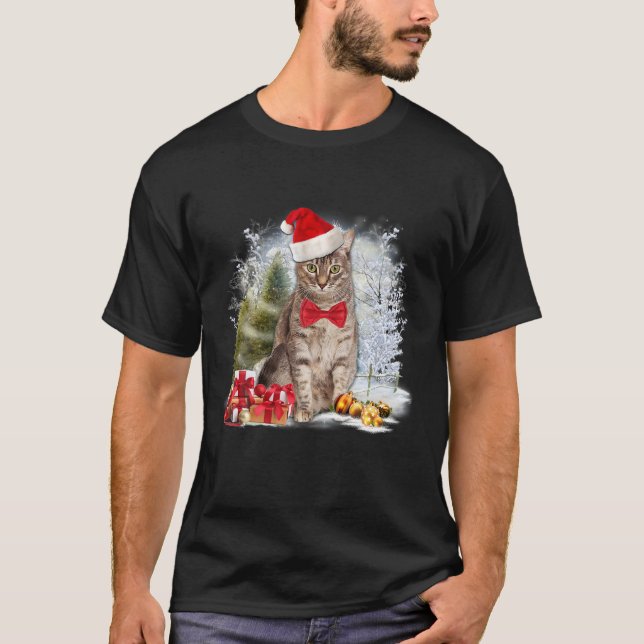 Funny Tabby Cat Wear Santa Hat Graphic Xmas T-Shirt (Front)