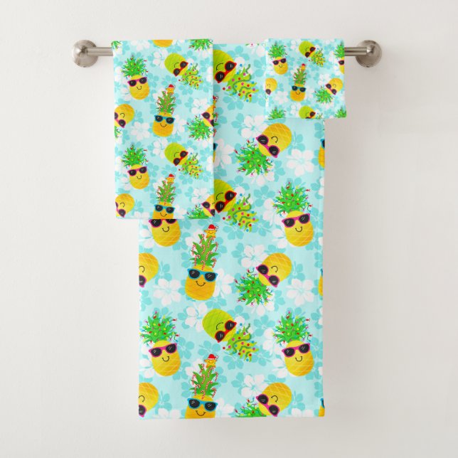 Funny Tropical Christmas Pineapples Bath Towel Set (Insitu)