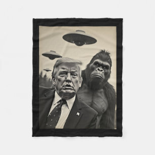 Funny Trump Bigfoot Selfie With Ufos Weird Alien  Fleece Blanket