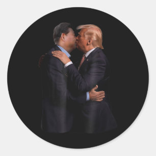 Funny Trump Usa President And China President Kiss Classic Round Sticker