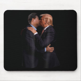 Funny Trump Usa President And China President Kiss Mouse Mat