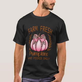 Funny Vintage Farm Fresh Pumpkin Farming Mum Fresh T-Shirt