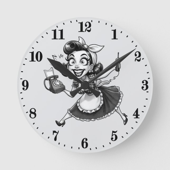 Funny vintage housewife  round clock (Front)