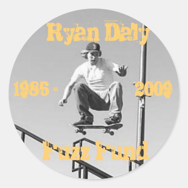 fuzz fund classic round sticker (Front)