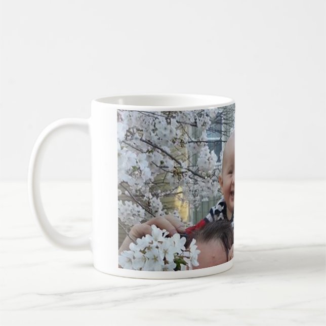 gabriel dans les fleurs coffee mug (Left)