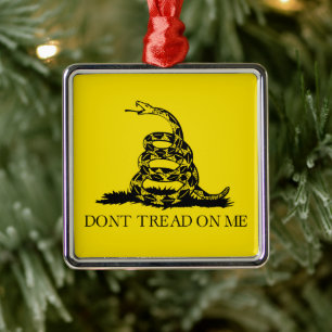 Gadsden Rattlesnake Flag: Revolutionary War 1776 Metal Tree Decoration