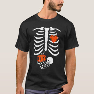 Gag Thanksgiving Pregnancy Announcement Skeleton T-Shirt