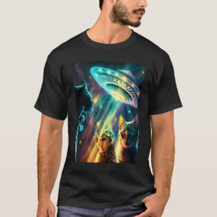 Galaxy Kittens Cat UFO Cat In Space 28 T-Shirt