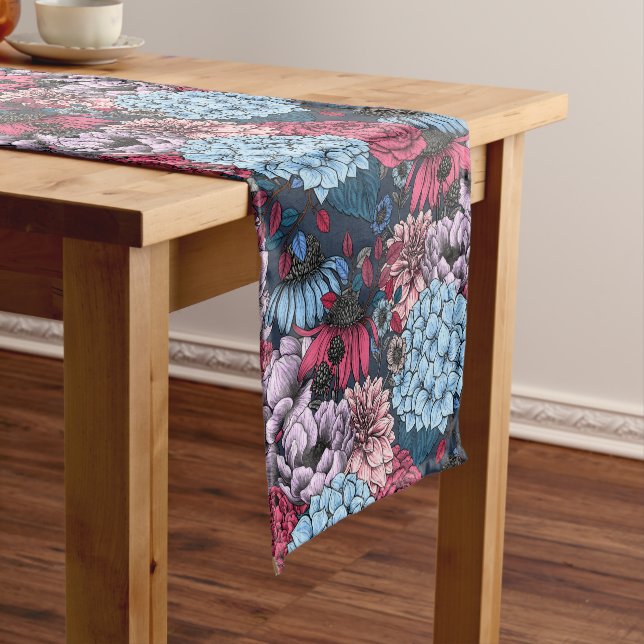 Garden florals short table runner (In Situ)
