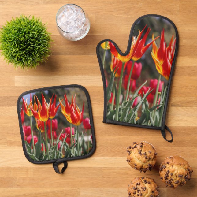 Garden of Floral Flames Oven Mitt & Pot Holder Set (Top Down)