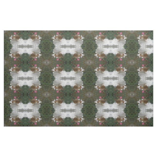 Garden Snail and White Carnation Patterned Fabric (Fat Quarter)