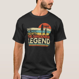 Gardener Retirement Man Myth Retired Gardening Le T-Shirt