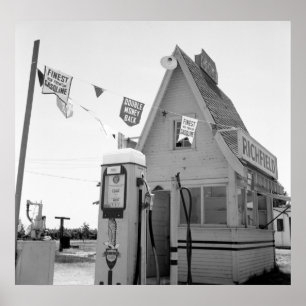 Gas Station: 1939 Poster