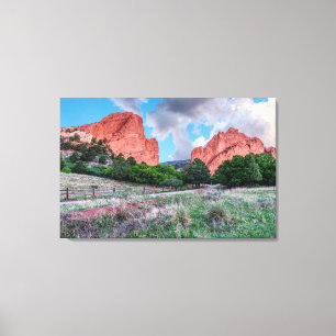 Gateway Rocks Garden Of The Gods Canvas Print