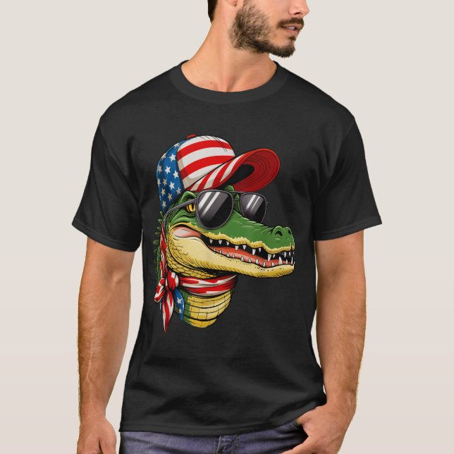 Gator Alligator Crocodile 4Th Of July Gifts Men  T-Shirt (Front)