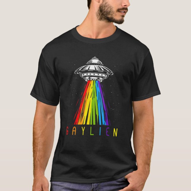 Gaylien Alien Area 51 Gay Ufo Gay Pride Flag Peace T-Shirt (Front)