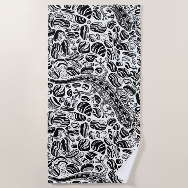 Gecko and pebbles beach towel (Front)