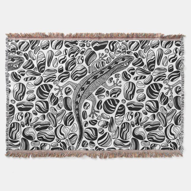Gecko and pebbles throw blanket (Front)