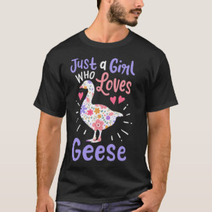 Geese Goose Geese labrador mum animal lover T-Shirt