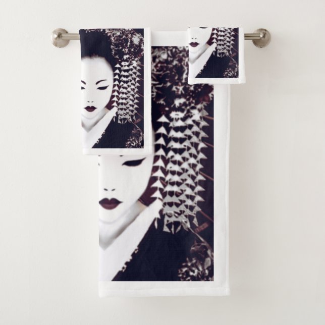 Geisha Bath Towel Set (Insitu)