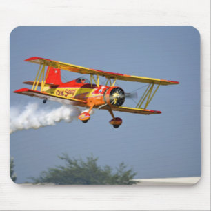 Gene Soucy performing aerobatics in Grumman Mouse Mat