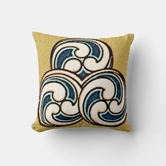 Geometric Chinese Japanese Circle Design Pillow (Front)