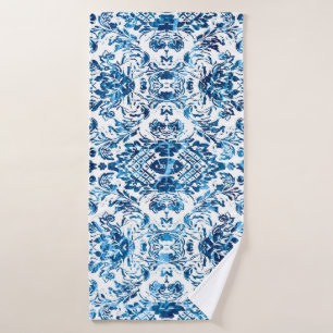 Geometric damask seamless pattern with grunge text bath towel