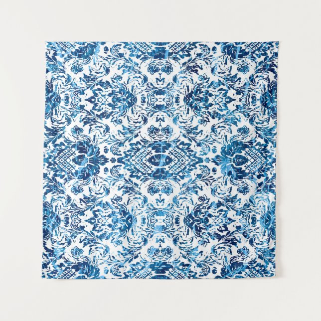 Geometric damask seamless pattern with grunge text tapestry (Front)