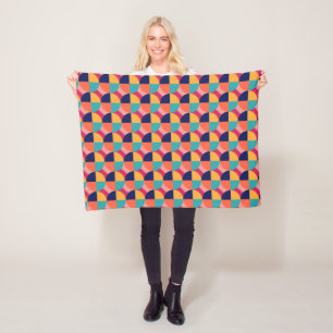 GEOMETRIC DESIGN. FLEECE BLANKET