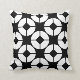 Geometric-Fashion Cushion