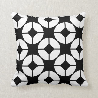 Geometric-Fashion Cushion