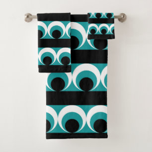 Geometric pattern bath towel set