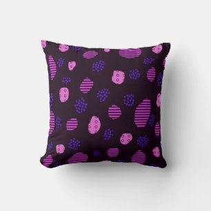 Geometric pattern cushion