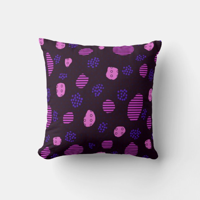 Geometric pattern cushion (Front)