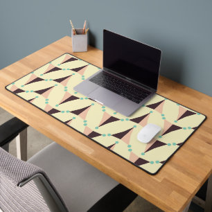 Geometric pattern in retro vibe desk mat