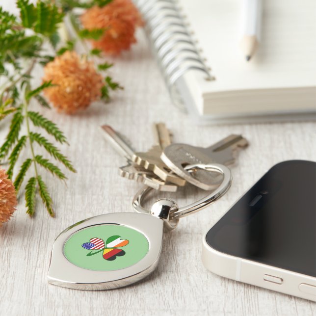 German Flag Shamrock Key Ring (Side)
