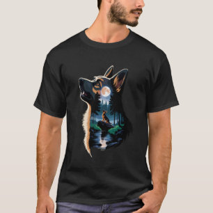 German Shepherd Howling to The Moon GSD T-Shirt