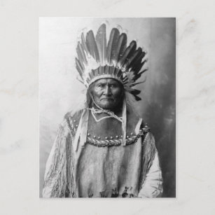 Geronimo in headdress 1907 postcard