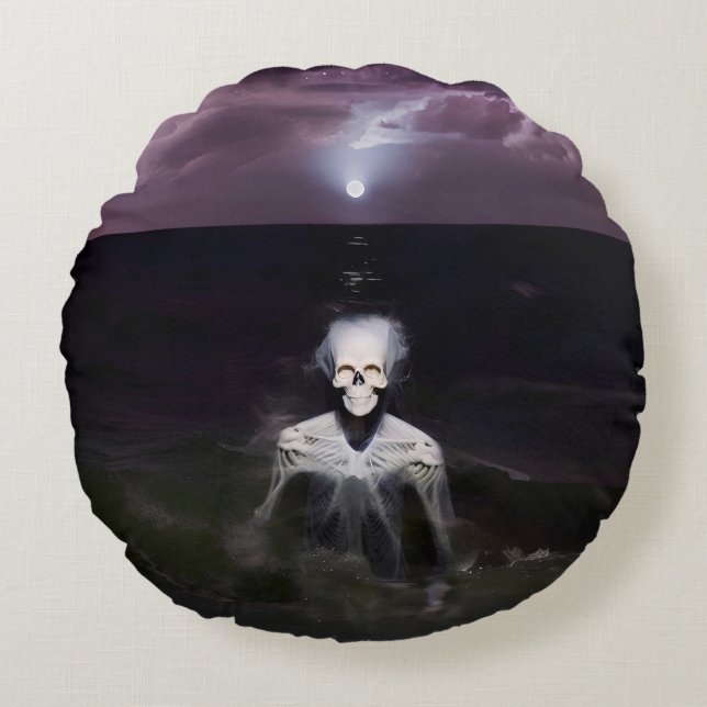 Ghost at Sea - Oil Painting Round Cushion (Front)