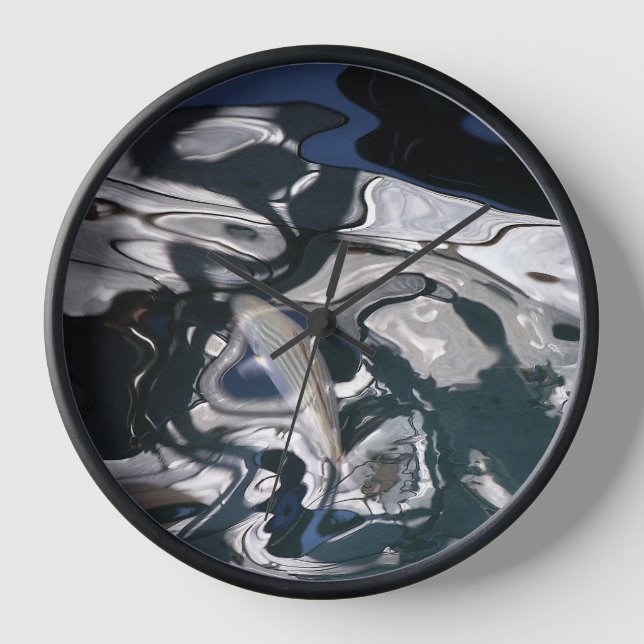 Ghost fish clock (Front)