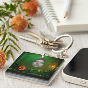 Ghost woman at the mantle on a keychain